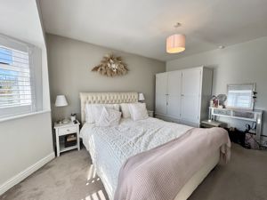 Photo 11- click for photo gallery